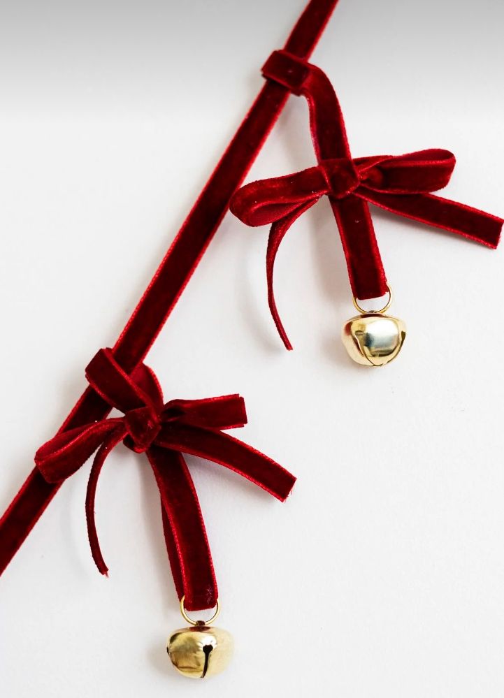 b7f18a12-db95-408d-9773-50f4642e7950