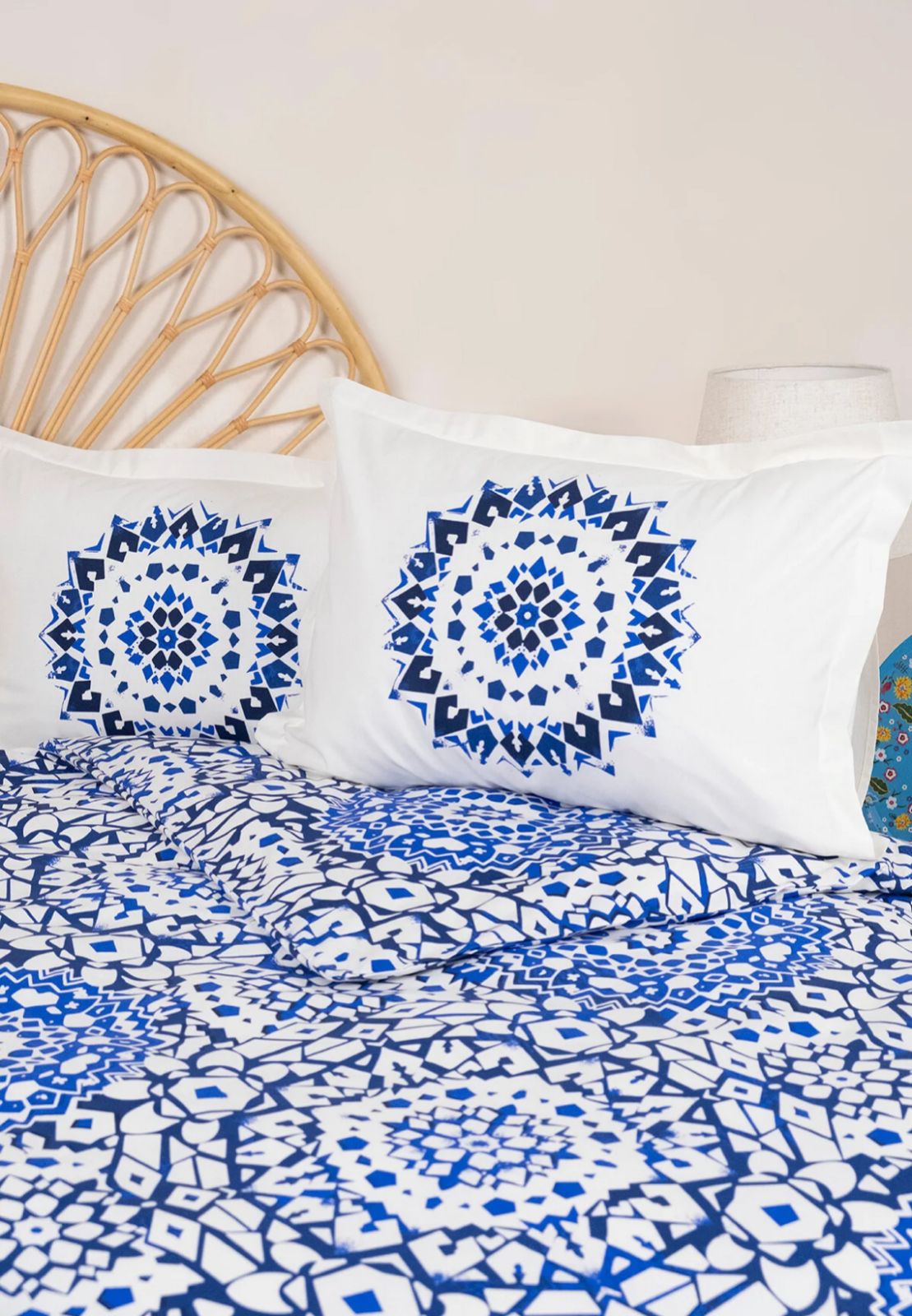 Double Ethnic Patterned Sheetless Duvet Cover Set