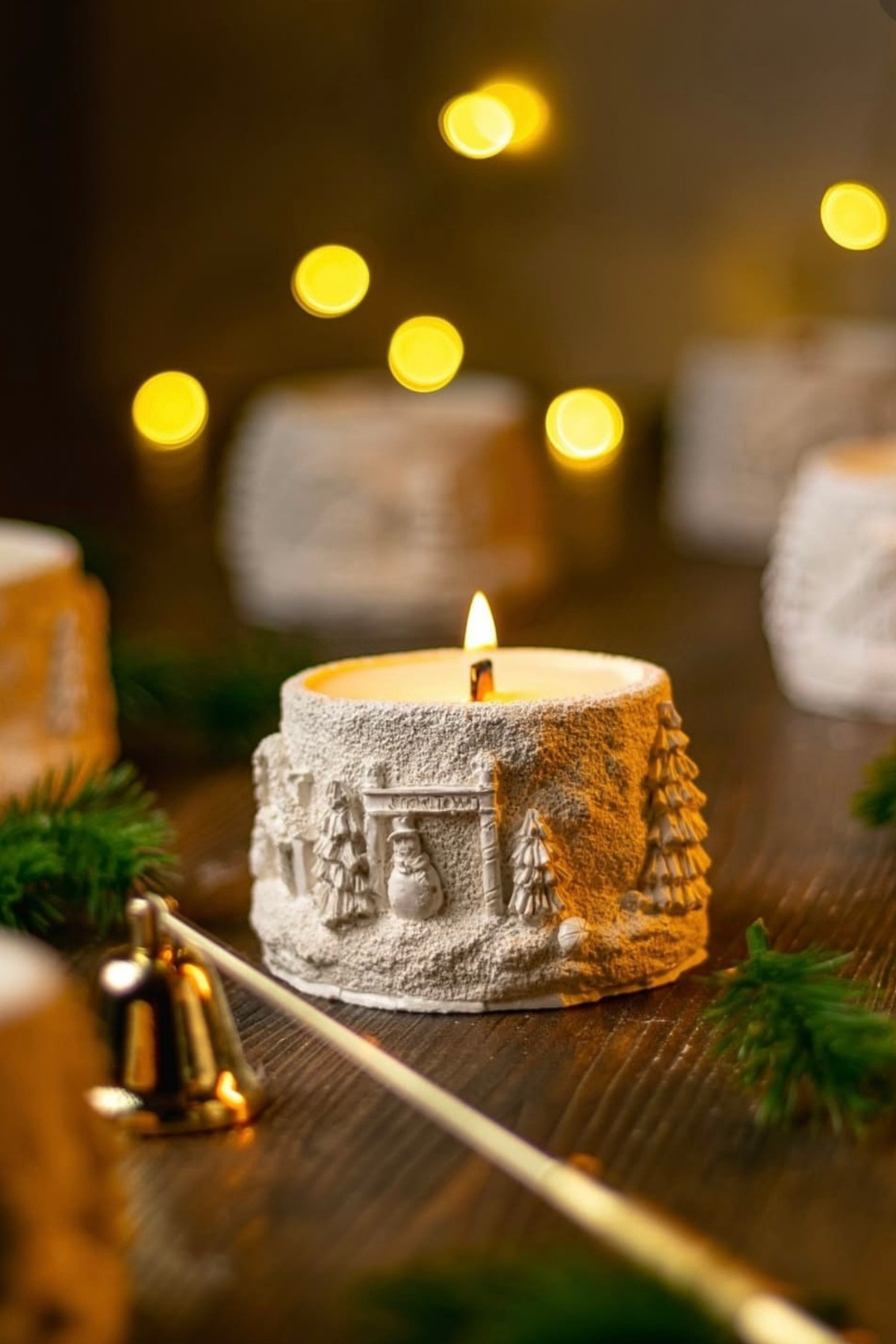 Scented Soy Candle with Wood Wick White