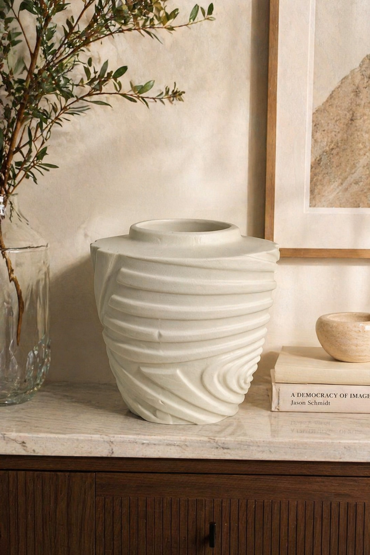 Helen small cream ceramic vase, 22 cm Helen small cream ceramic vase, 22 cm