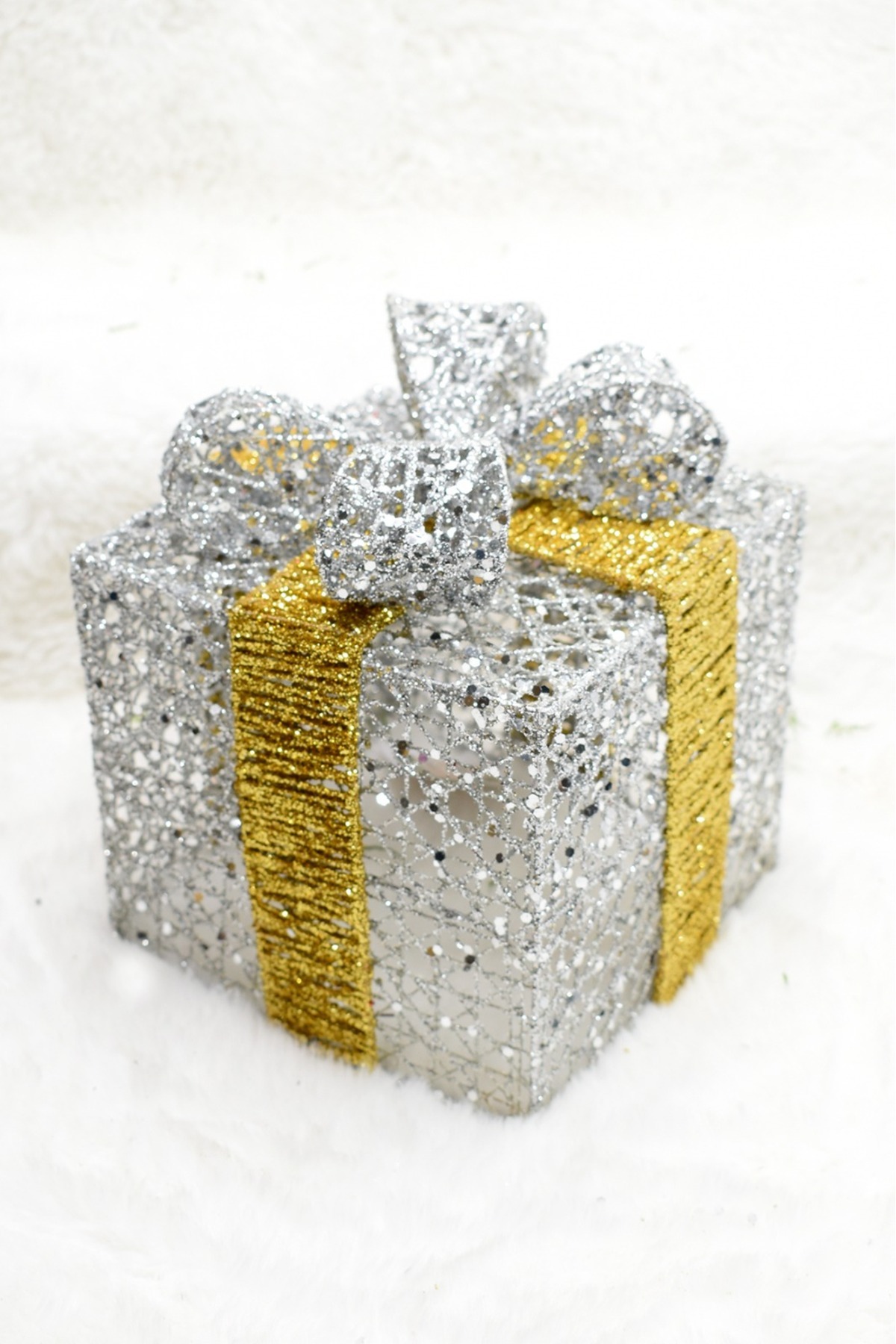 Christmas gift package, silver-gold, medium — Silver Big Christmas gift package, silver-gold, medium — Silver Big