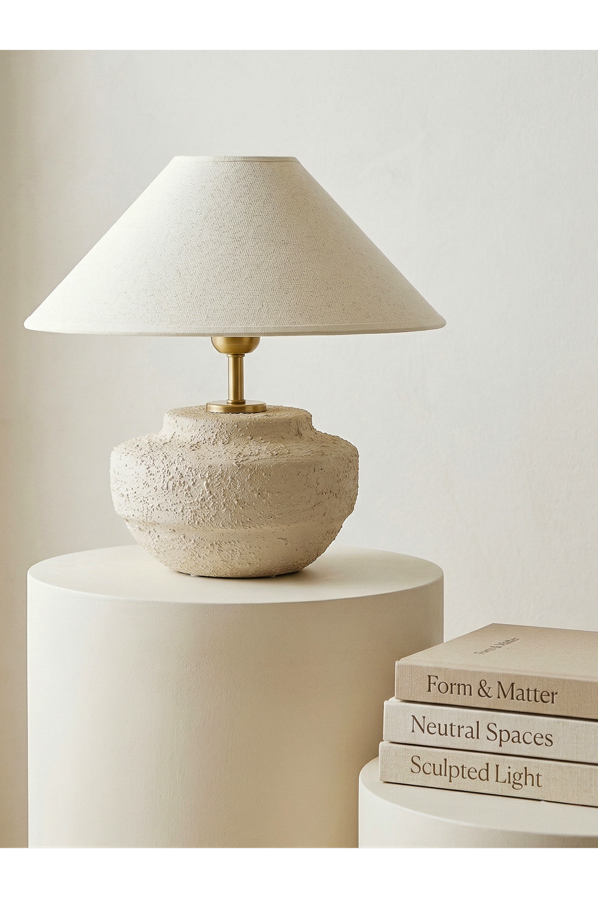 Minimal ceramic table lamp, modern boho white — Beige