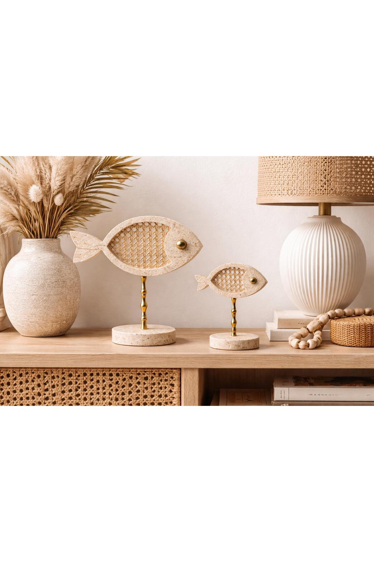 Travertine fish figurines with rattan, set of 2