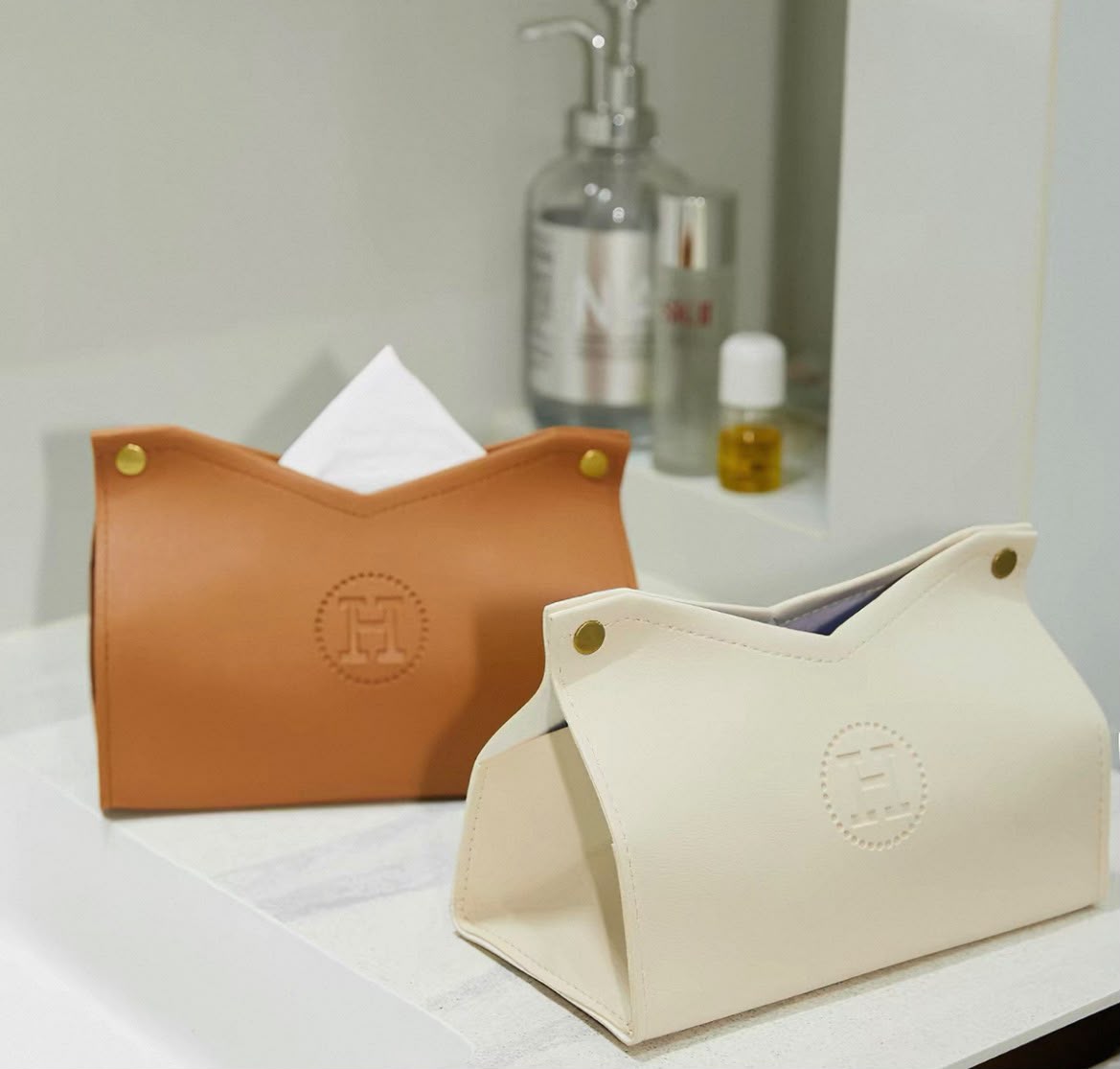 H-embossed leather tissue box cover